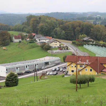 Kickmaier's فندق Kirchbach in Steiermark